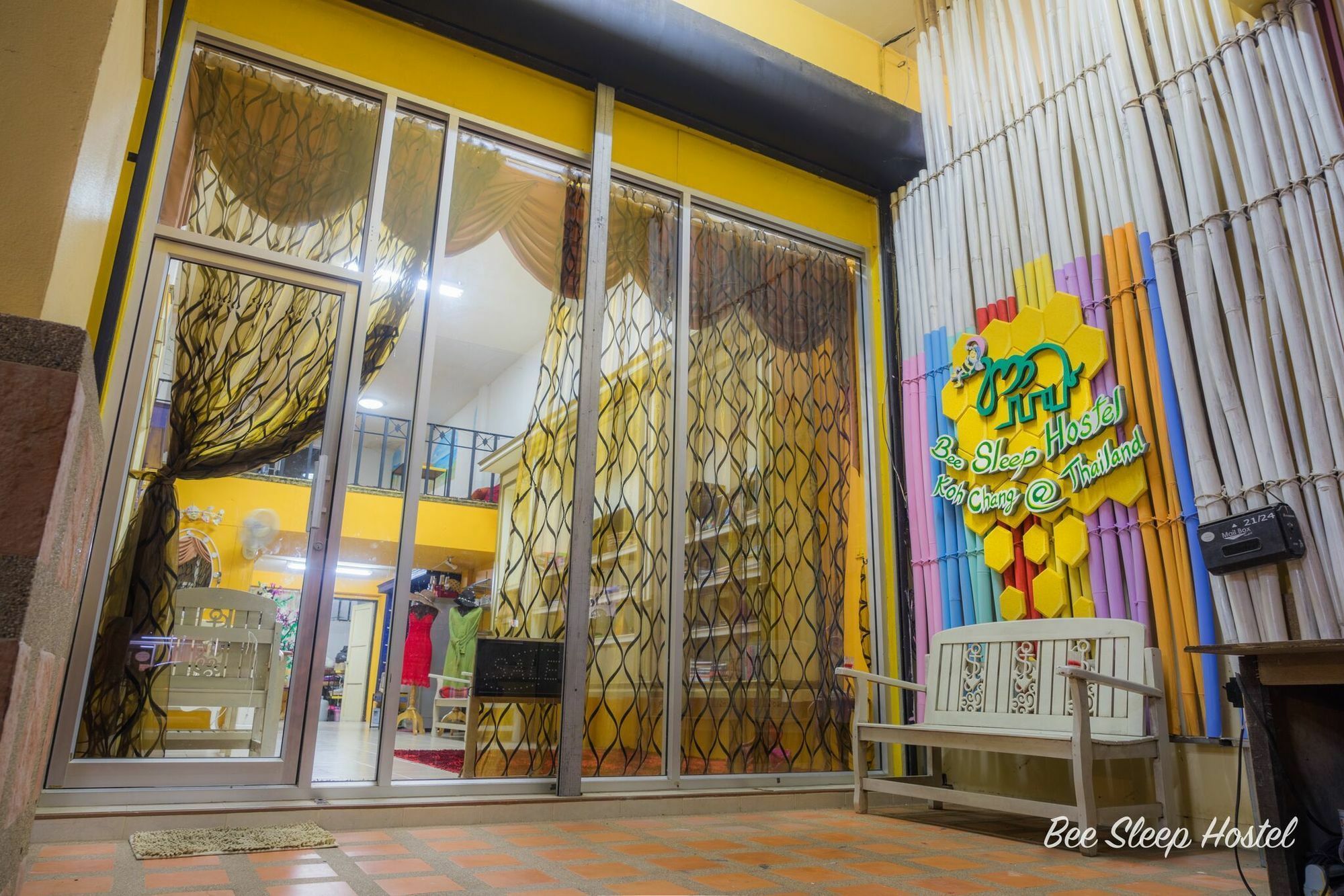 Bee Sleep Hostel Koh Chang Klong Prao Beach Buitenkant foto